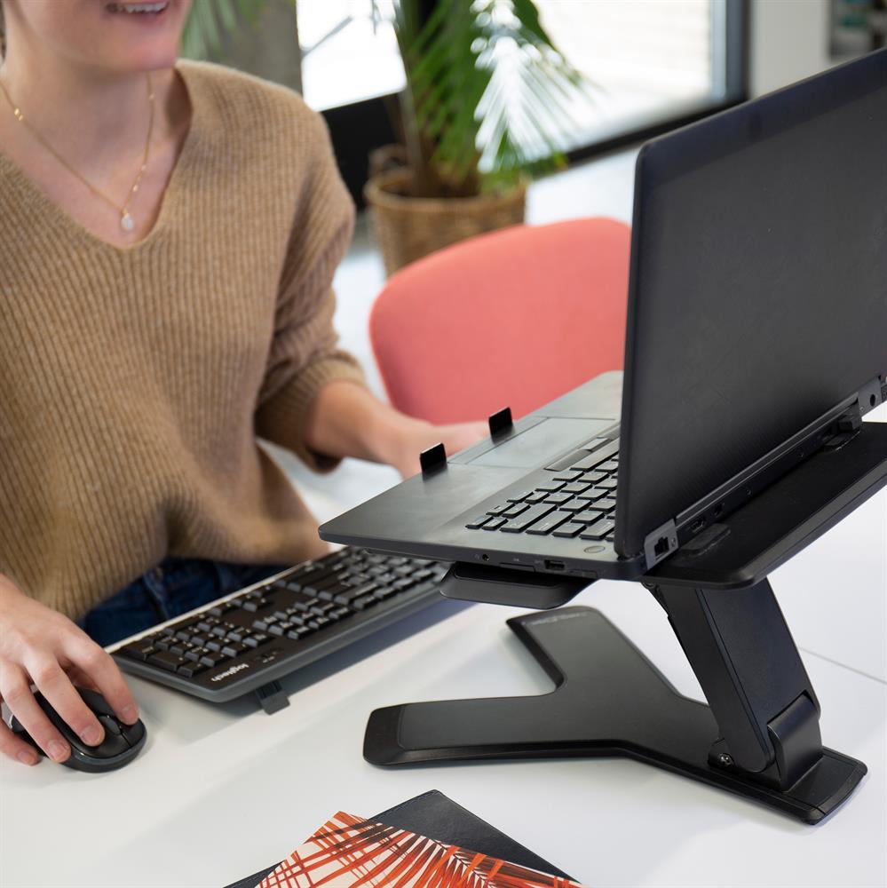 Ergotron Supporto Neo-Flex® per notebook